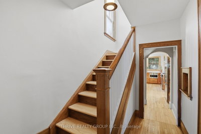 16 Clenray Place • London East, ON photo 5