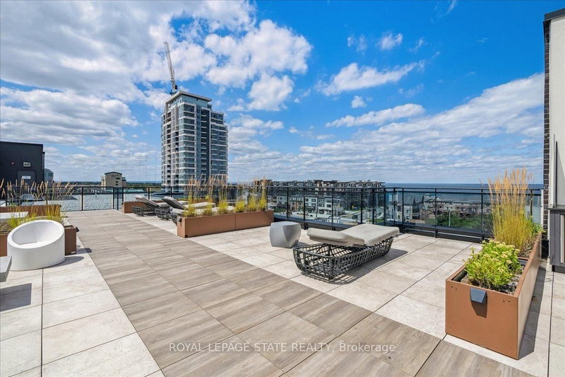404 - 10 Concord Place