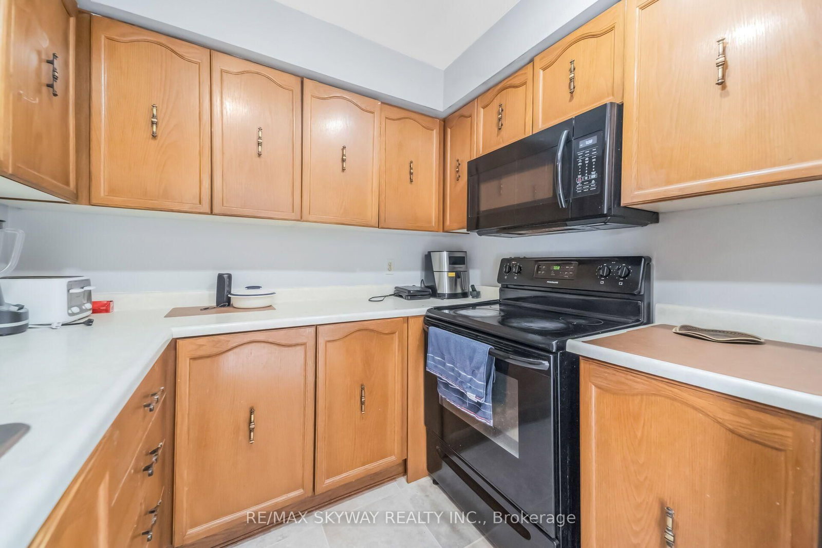42 Newbury Drive • Kitchener, ON photo 23