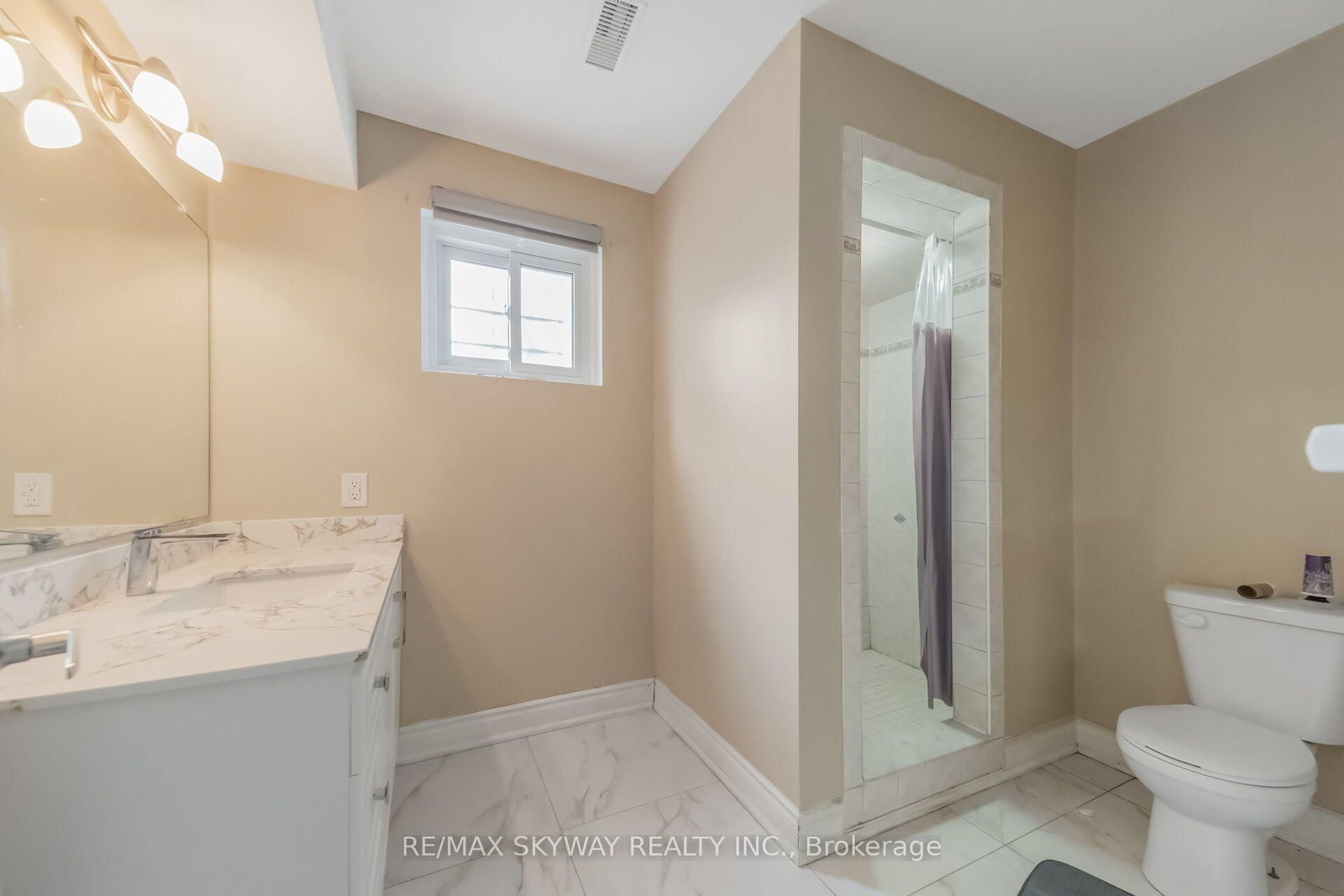 42 Newbury Drive • Kitchener, ON photo 35
