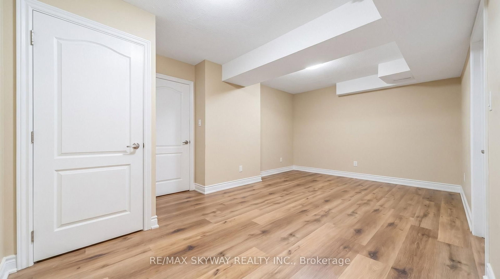 42 Newbury Drive • Kitchener, ON photo 37