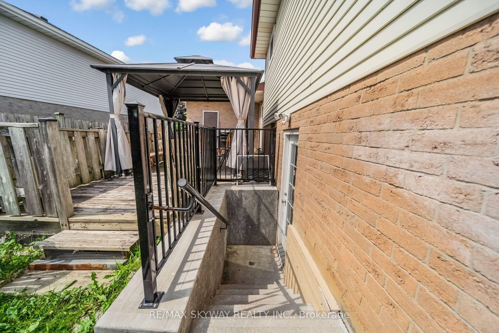 42 Newbury Drive • Kitchener, ON photo 47