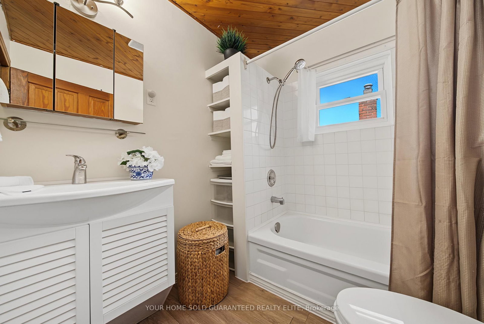 70 Woodland Avenue • St. Catharines, ON photo 13
