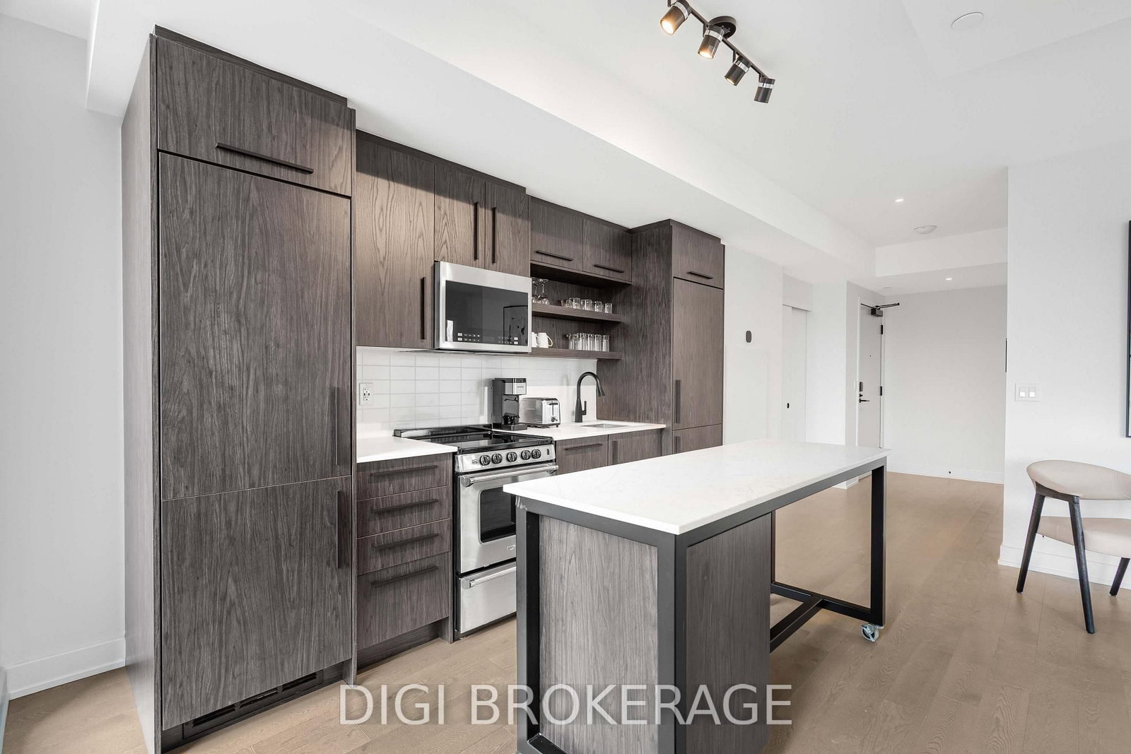 1303-560 Rideau St, Ottawa, view 10