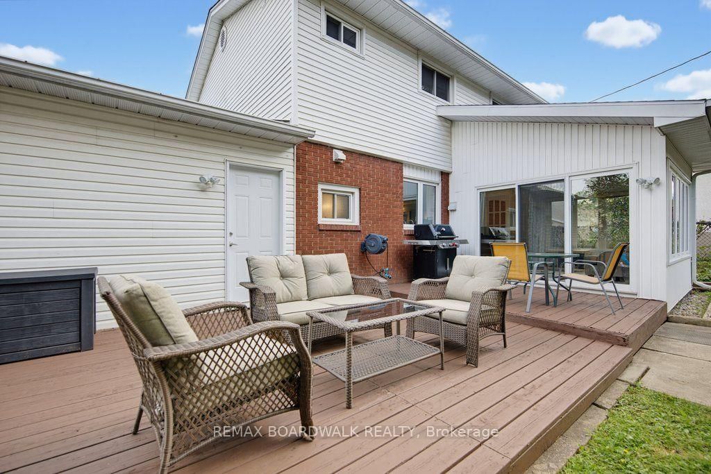 2306 Ryder Street • Ottawa, ON photo 38