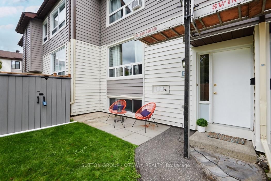 23 Banner Road W • #23F • Ottawa, ON photo 4