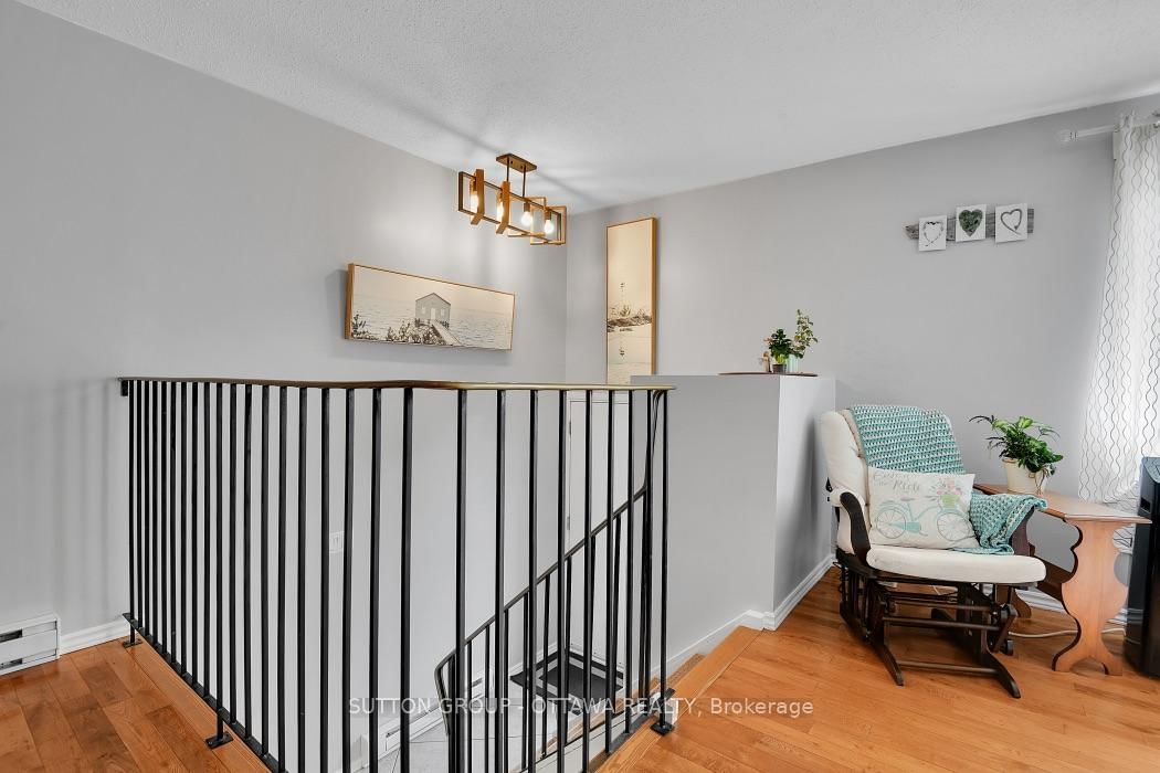 23 Banner Road W • #23F • Ottawa, ON photo 8