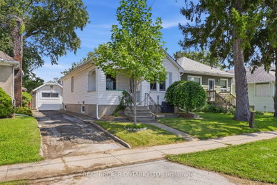 218 LAKE Street • St. Catharines, ON photo 2
