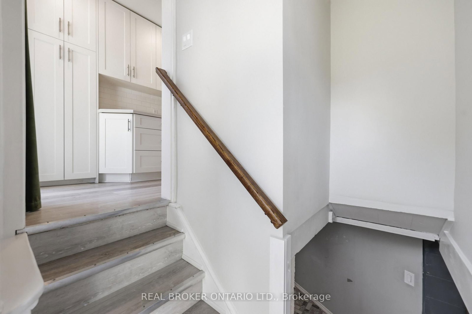 218 LAKE Street • St. Catharines, ON photo 32