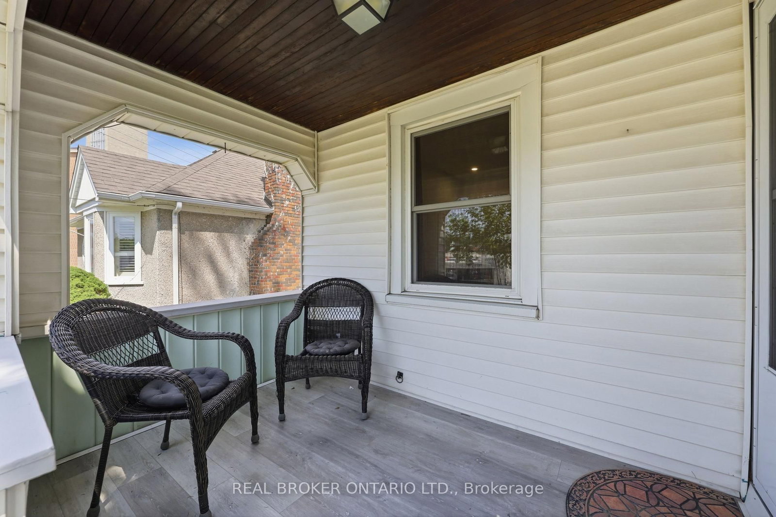 218 LAKE Street • St. Catharines, ON photo 4