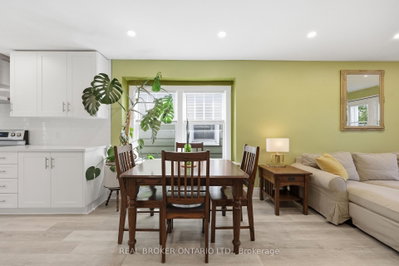 218 LAKE Street • St. Catharines, ON photo 9