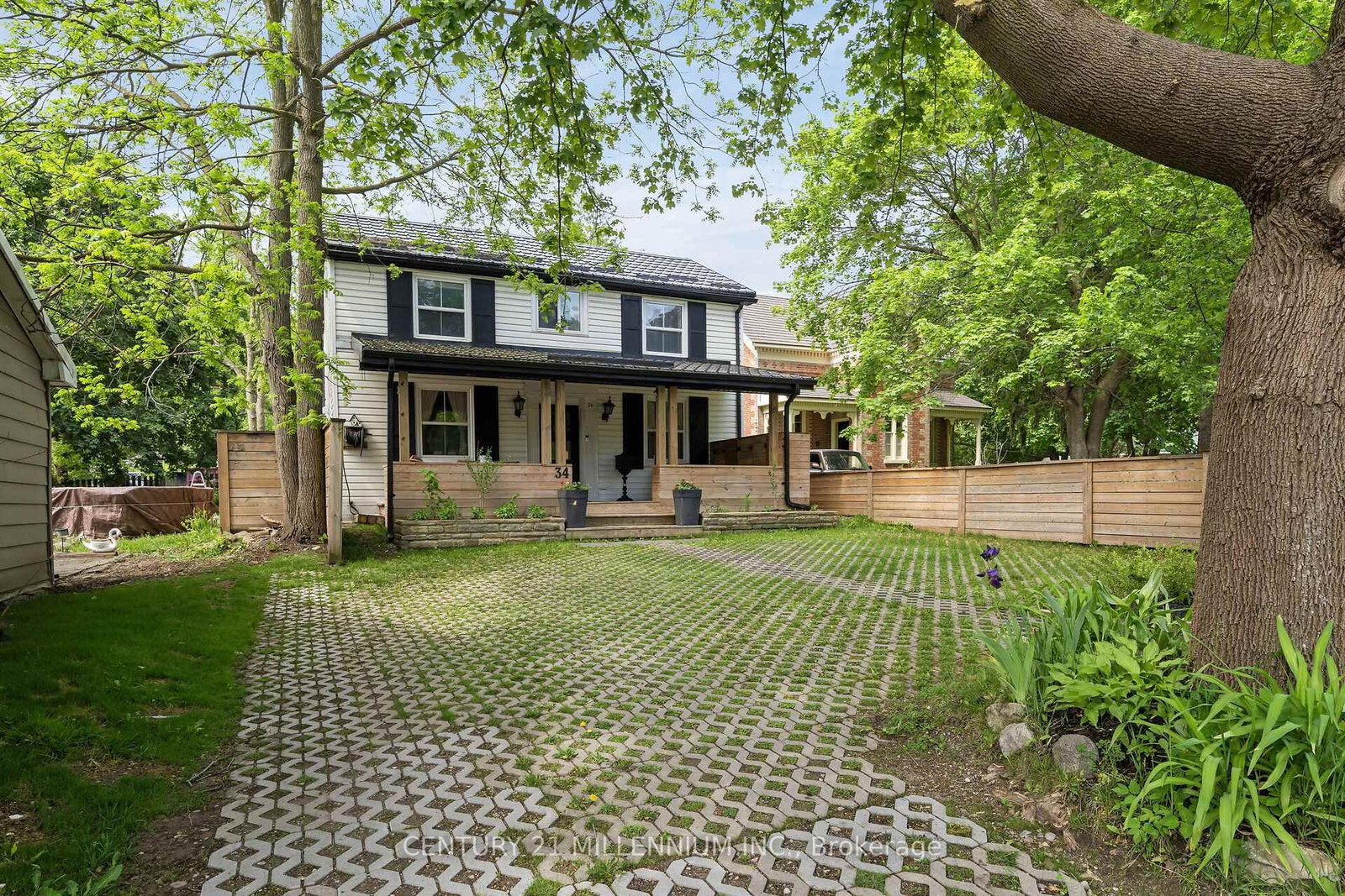34 Main Street • Erin, ON photo 2