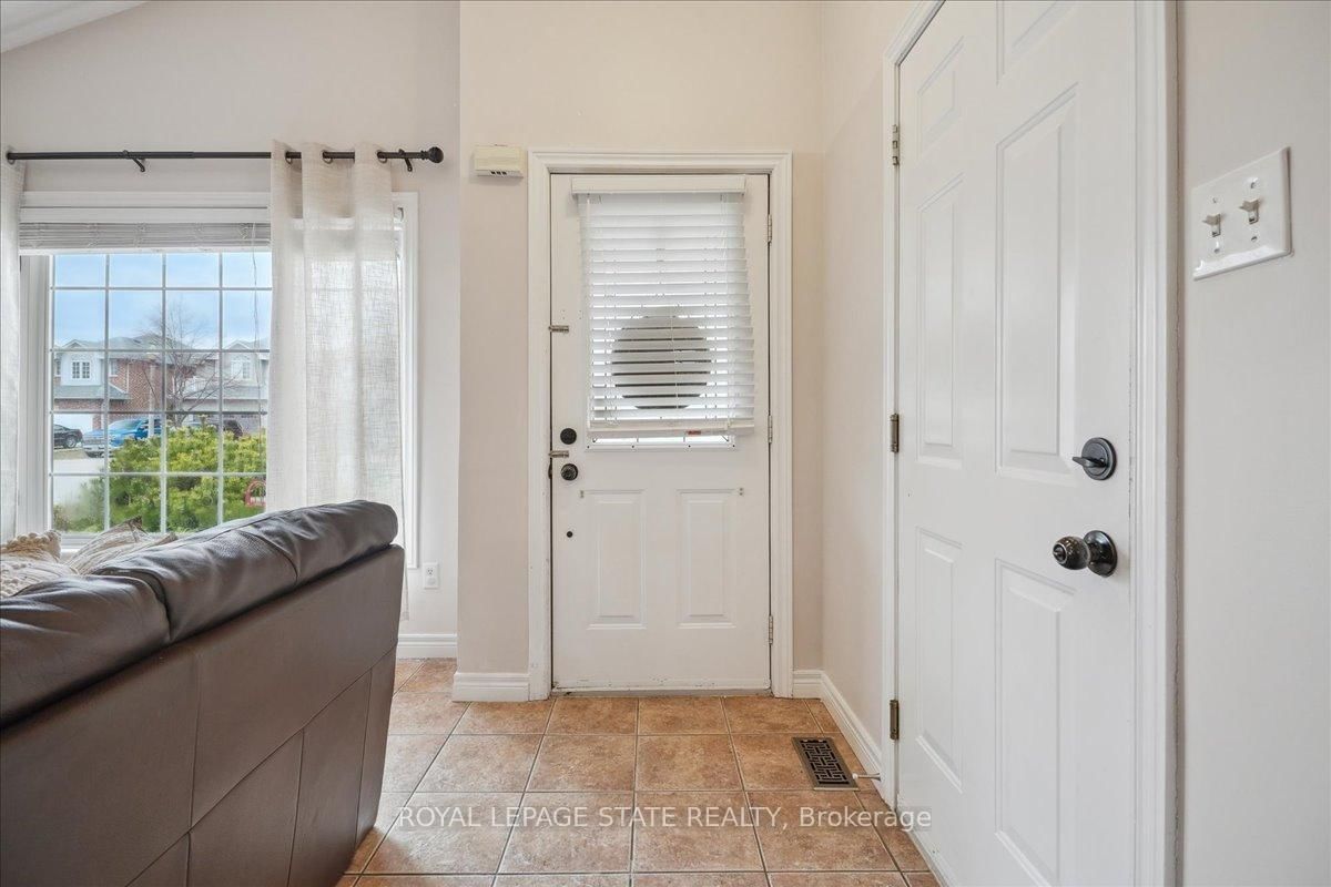 32 Sonoma Lane • Hamilton, ON photo 13