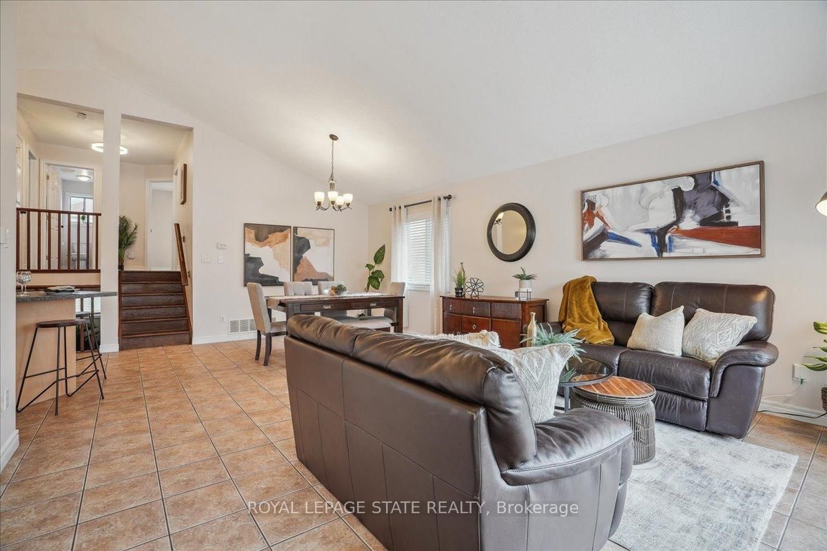 32 Sonoma Lane • Hamilton, ON photo 14