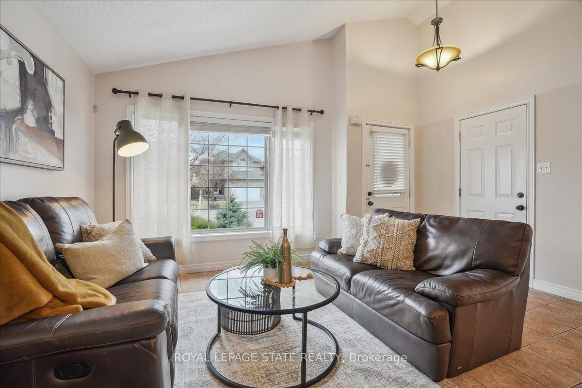 32 Sonoma Lane • Hamilton, ON photo 15