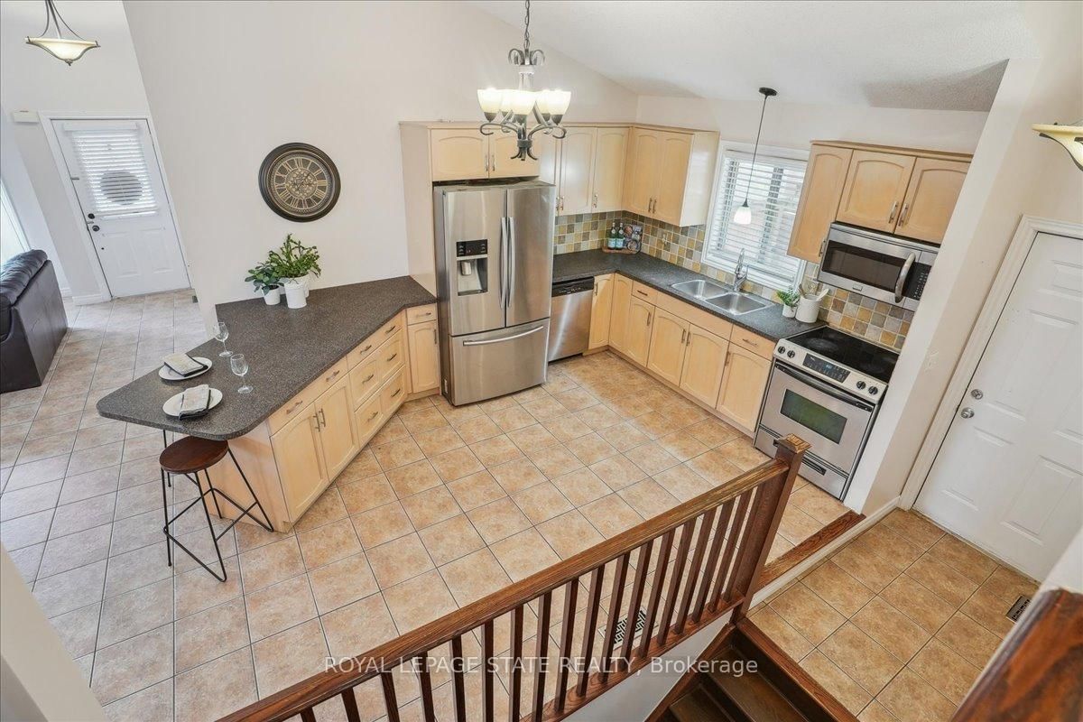 32 Sonoma Lane • Hamilton, ON photo 27