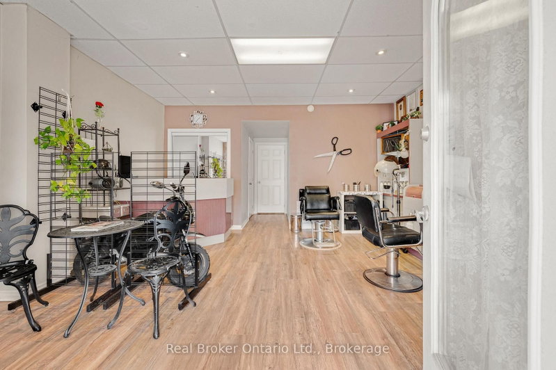 466 Cannon Street E
