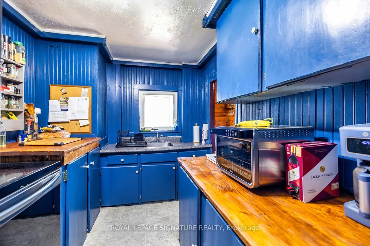 1007 Moor Road • Kawartha Lakes, ON photo 13