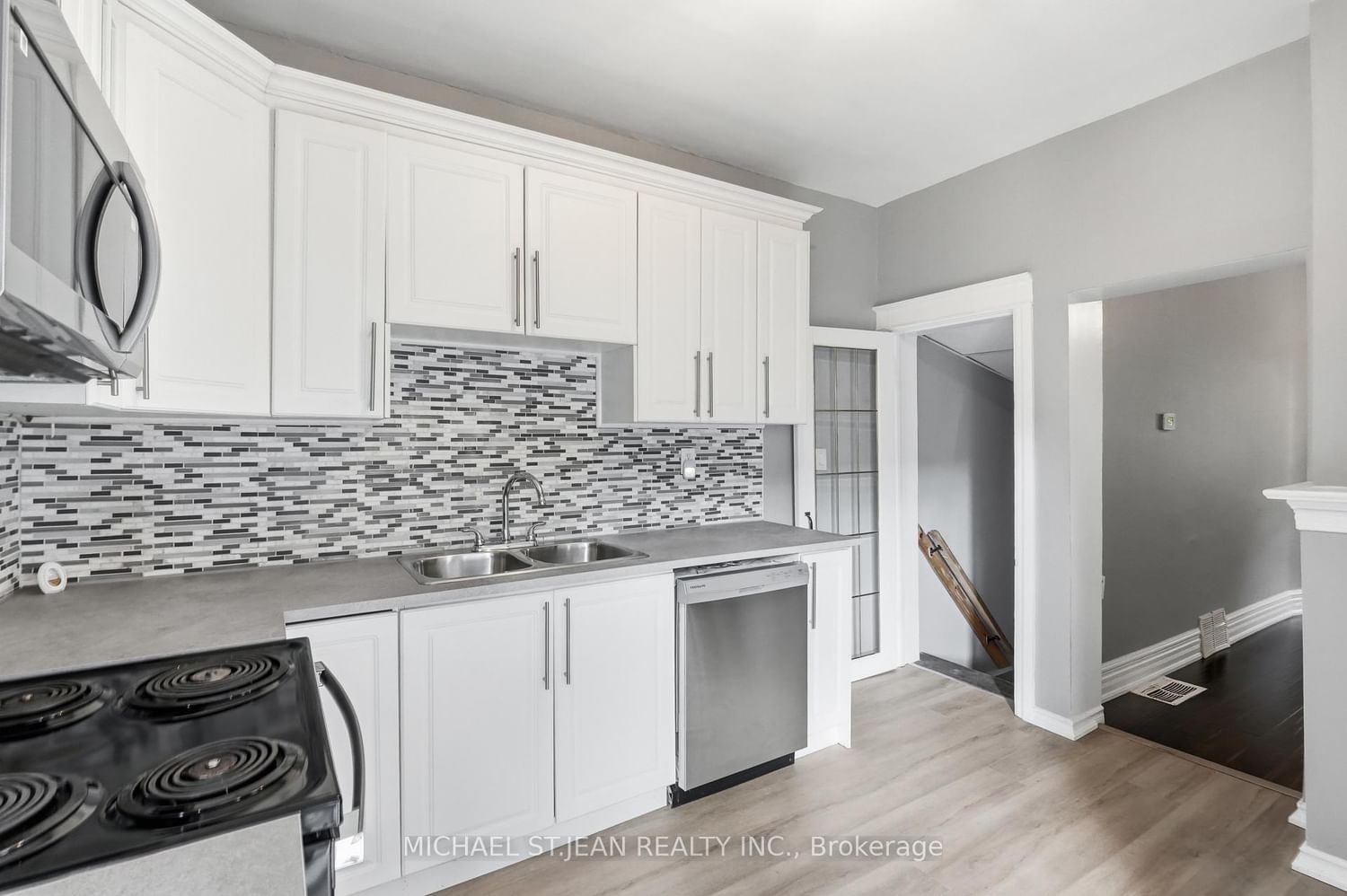 62 Cedar Avenue • Hamilton, ON photo 11