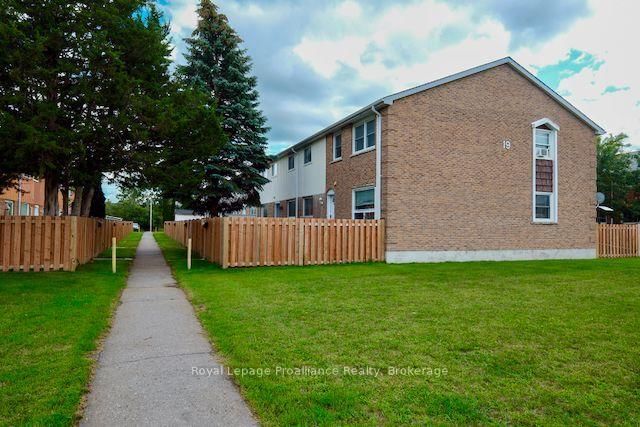 19 Tracey Park Drive • #35 • Belleville, ON photo 29