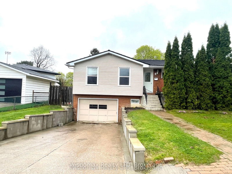 7 GREENMEADOW Court