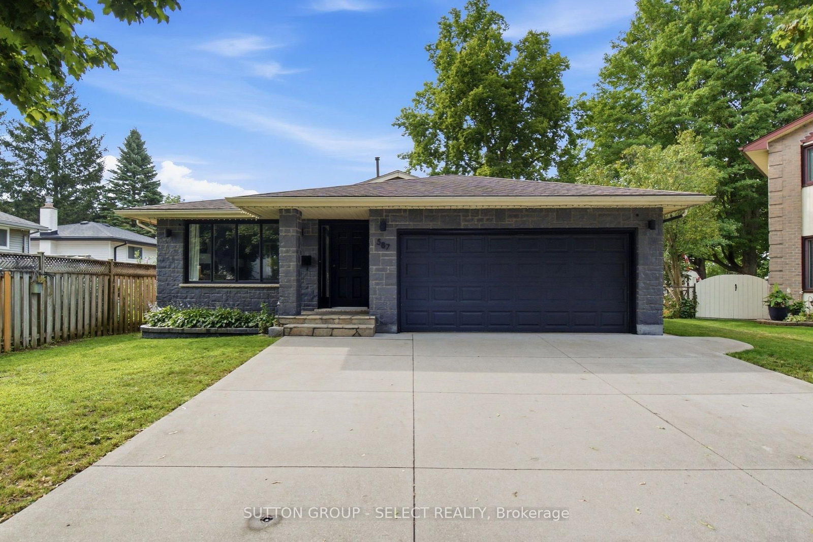 Detached House for sale at 587 Classic Court, London East, Ontario, N5W 5X4 - East P - MLS: X13713750