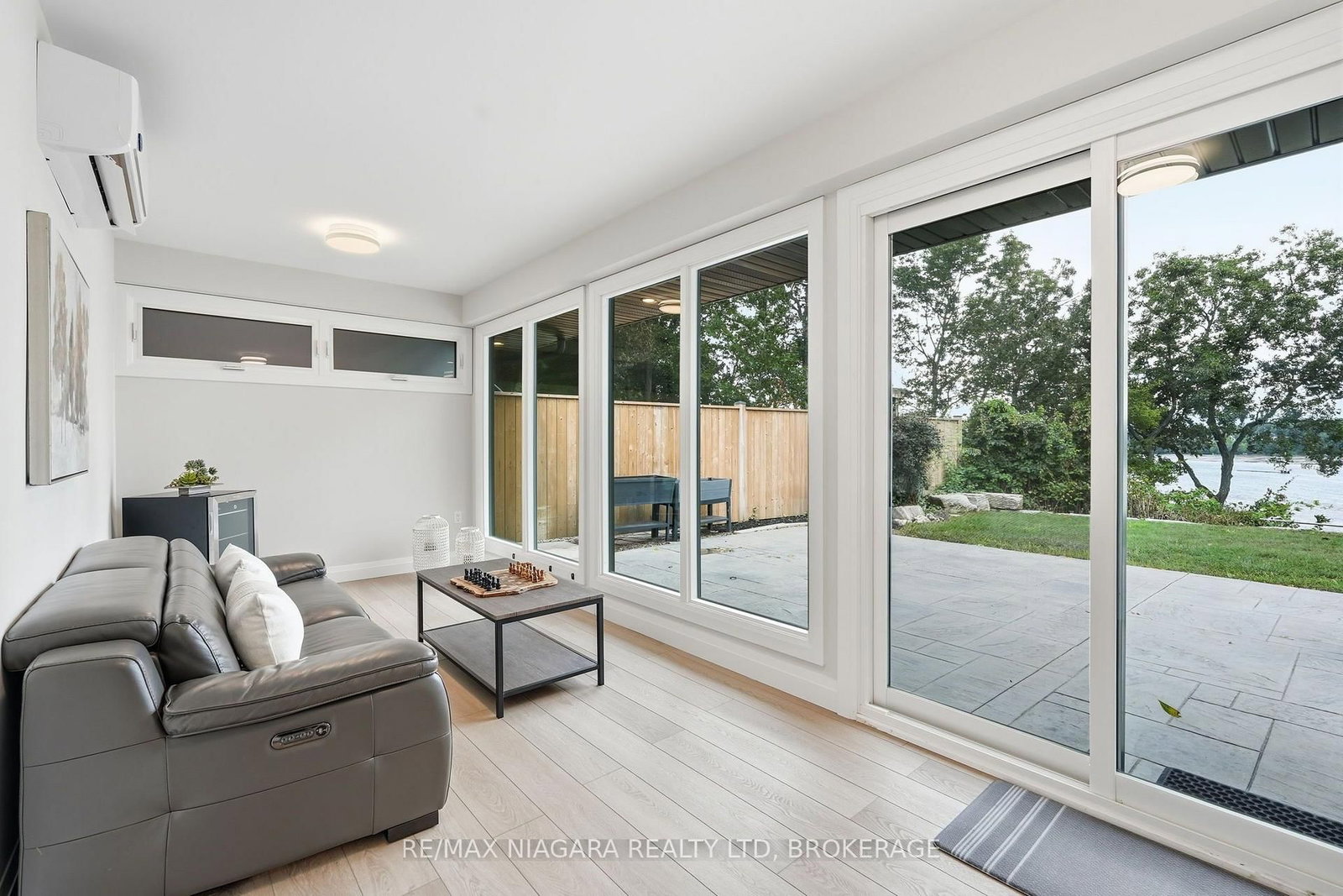 38 Royal Henley Boulevard • St. Catharines, ON photo 15