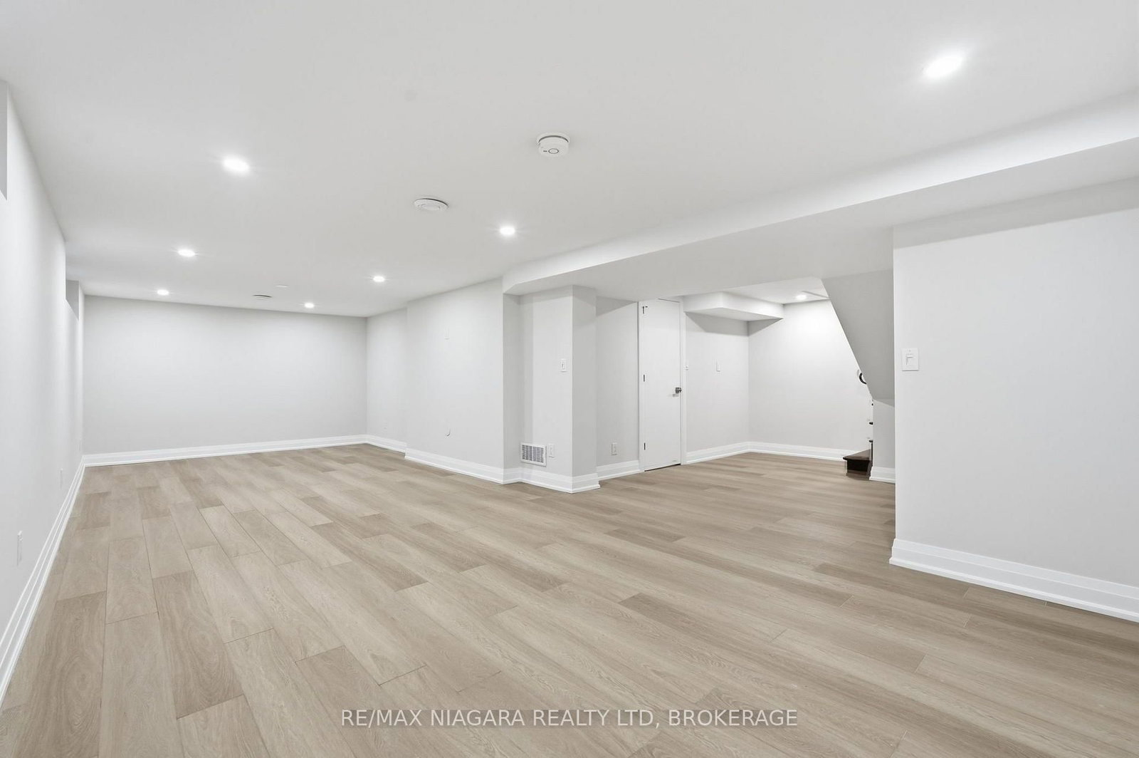 38 Royal Henley Boulevard • St. Catharines, ON photo 28