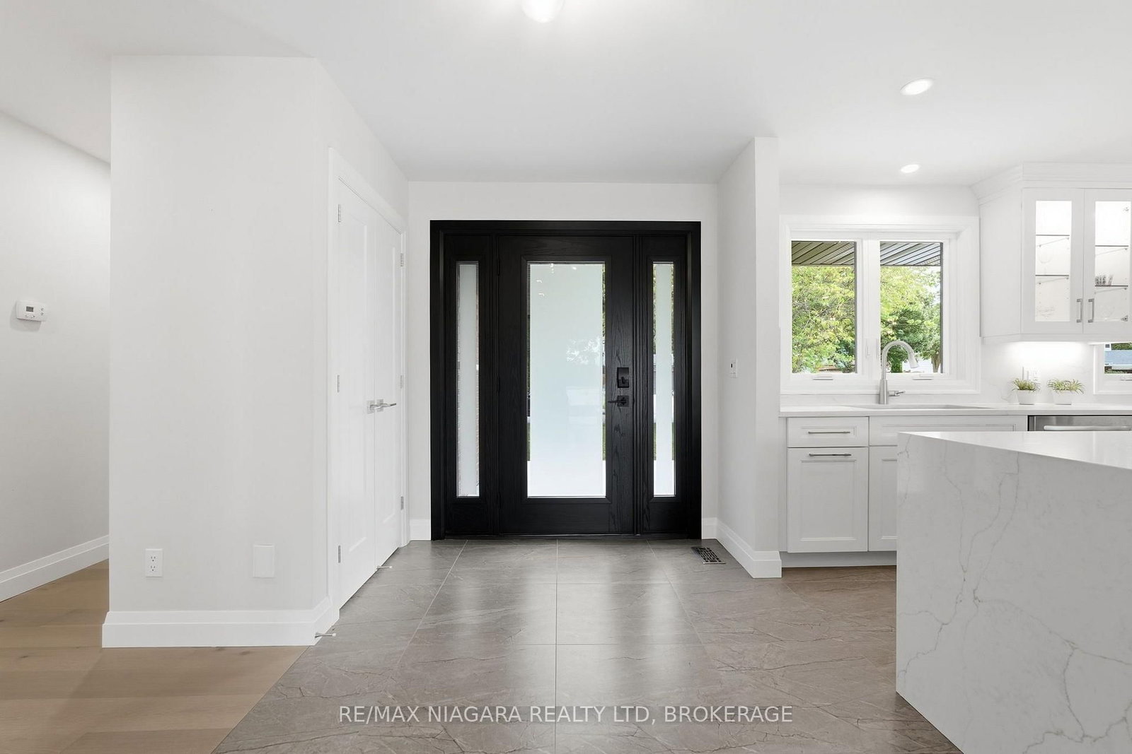 38 Royal Henley Boulevard • St. Catharines, ON photo 4