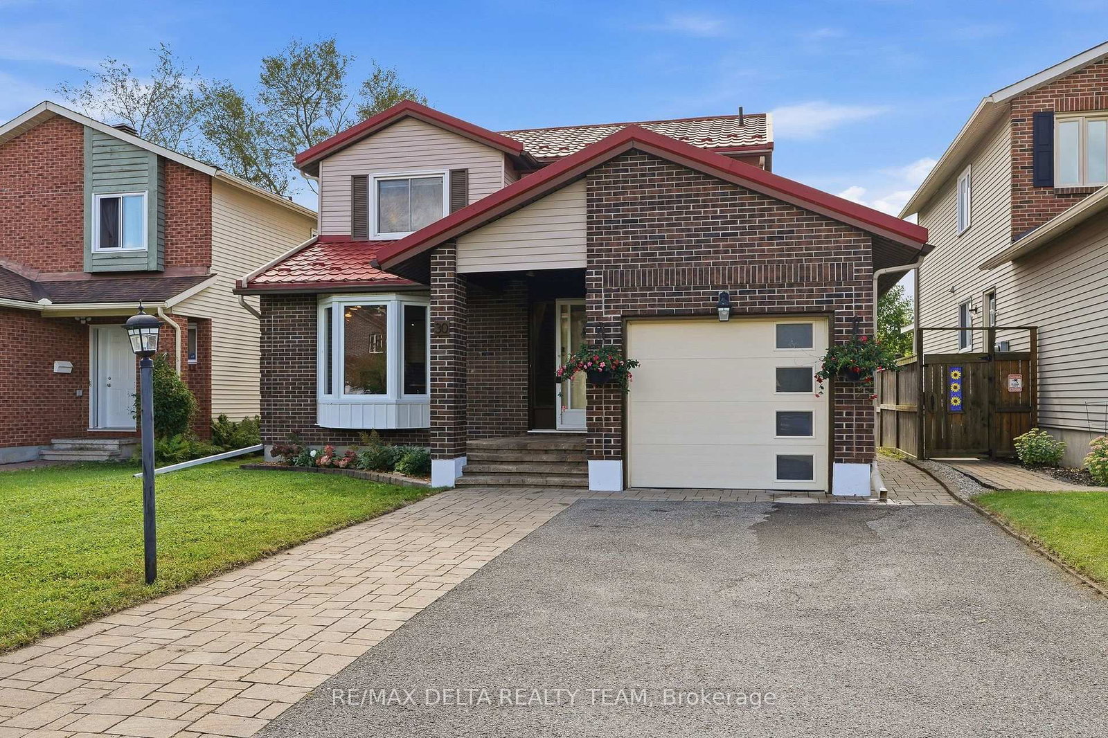 30 Homestead Street • Nepean, ON photo 1