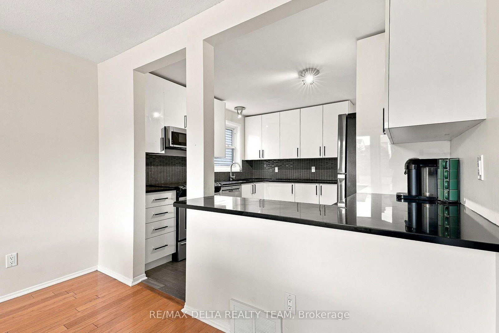 30 Homestead Street • Nepean, ON photo 10
