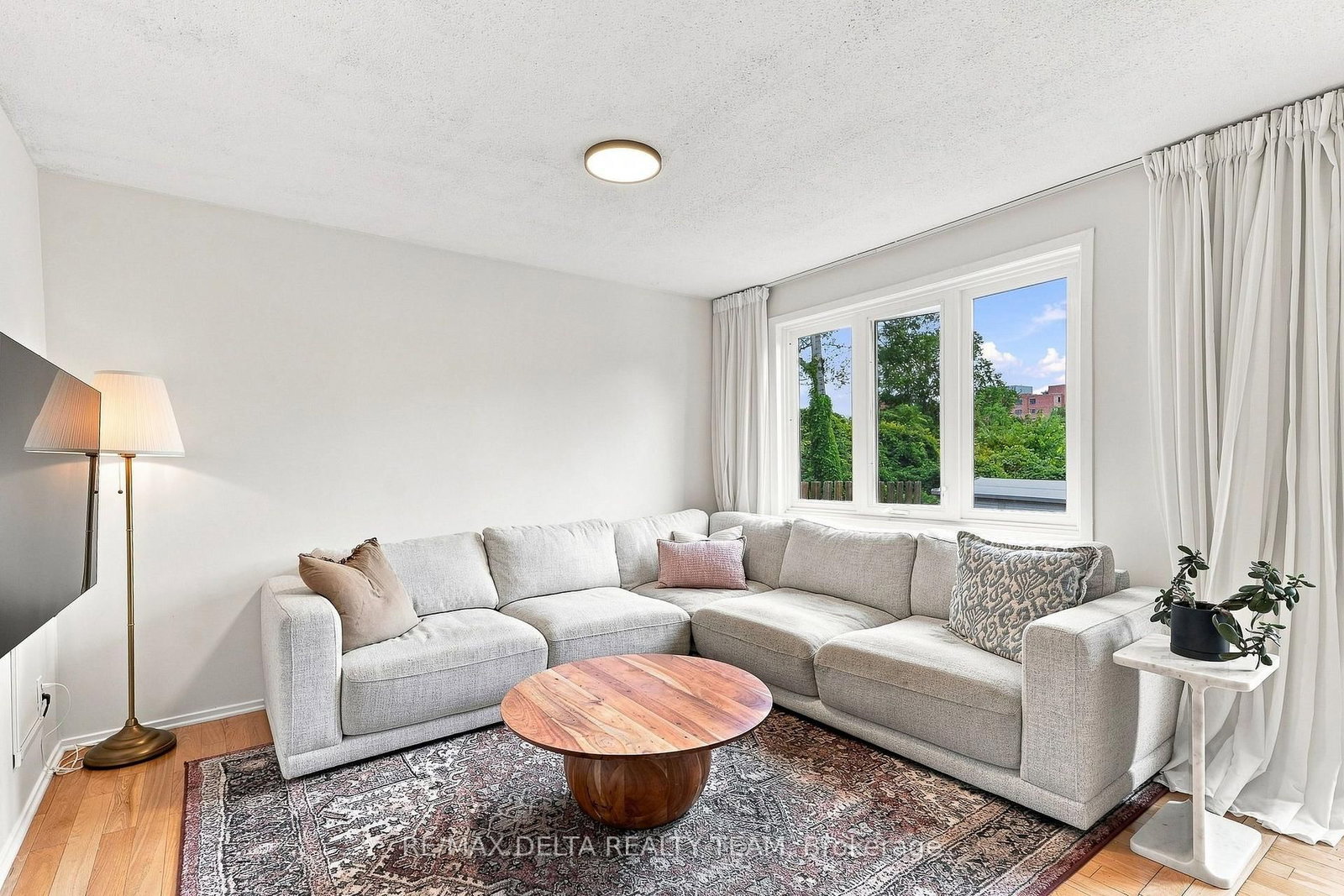 30 Homestead Street • Nepean, ON photo 19