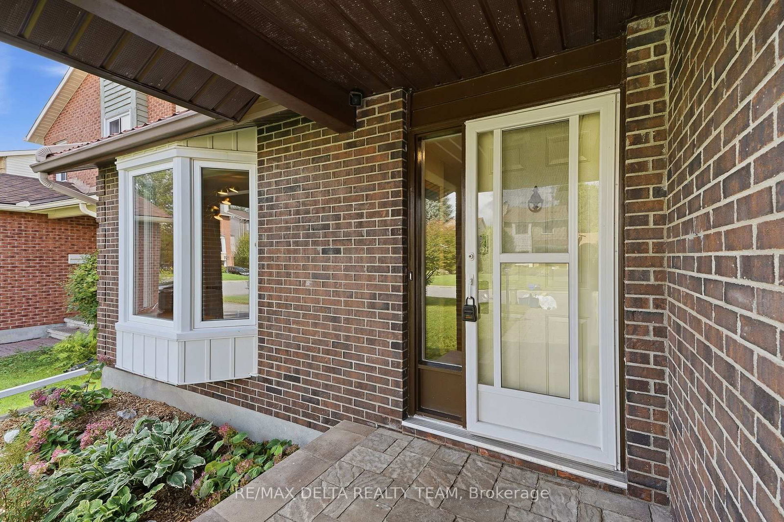 30 Homestead Street • Nepean, ON photo 3