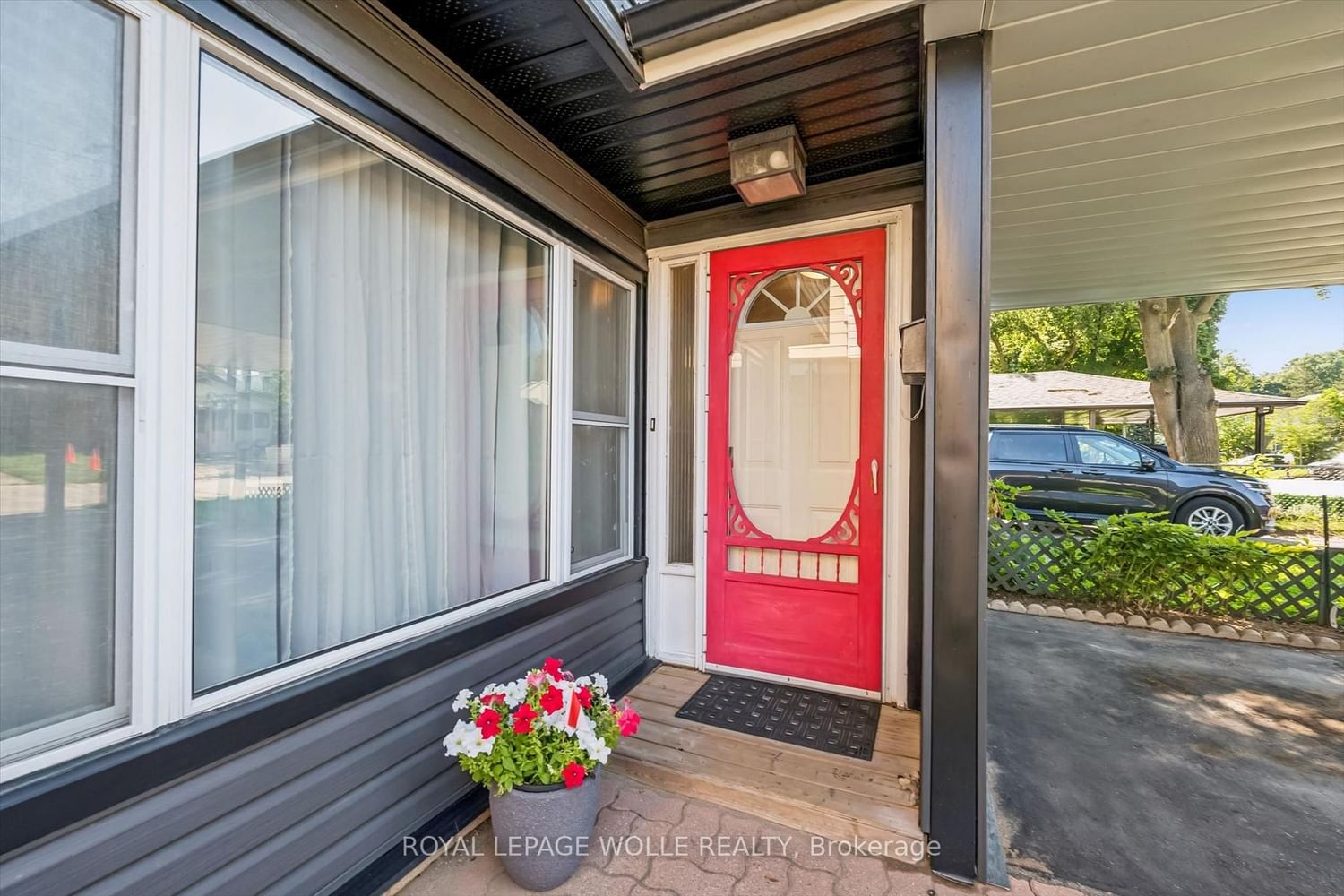 460 Parkview Crescent • Cambridge, ON photo 3