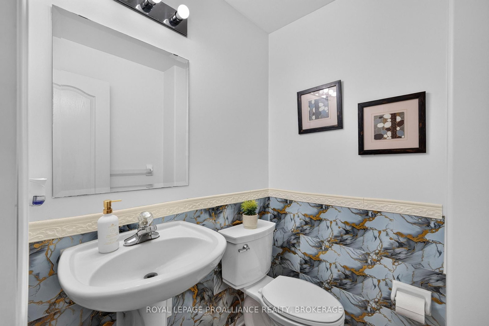 445 Maureen Street • Kingston, ON photo 8