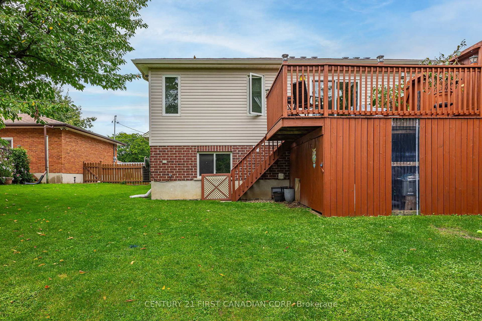 34 Brock Street • St. Thomas, ON photo 40