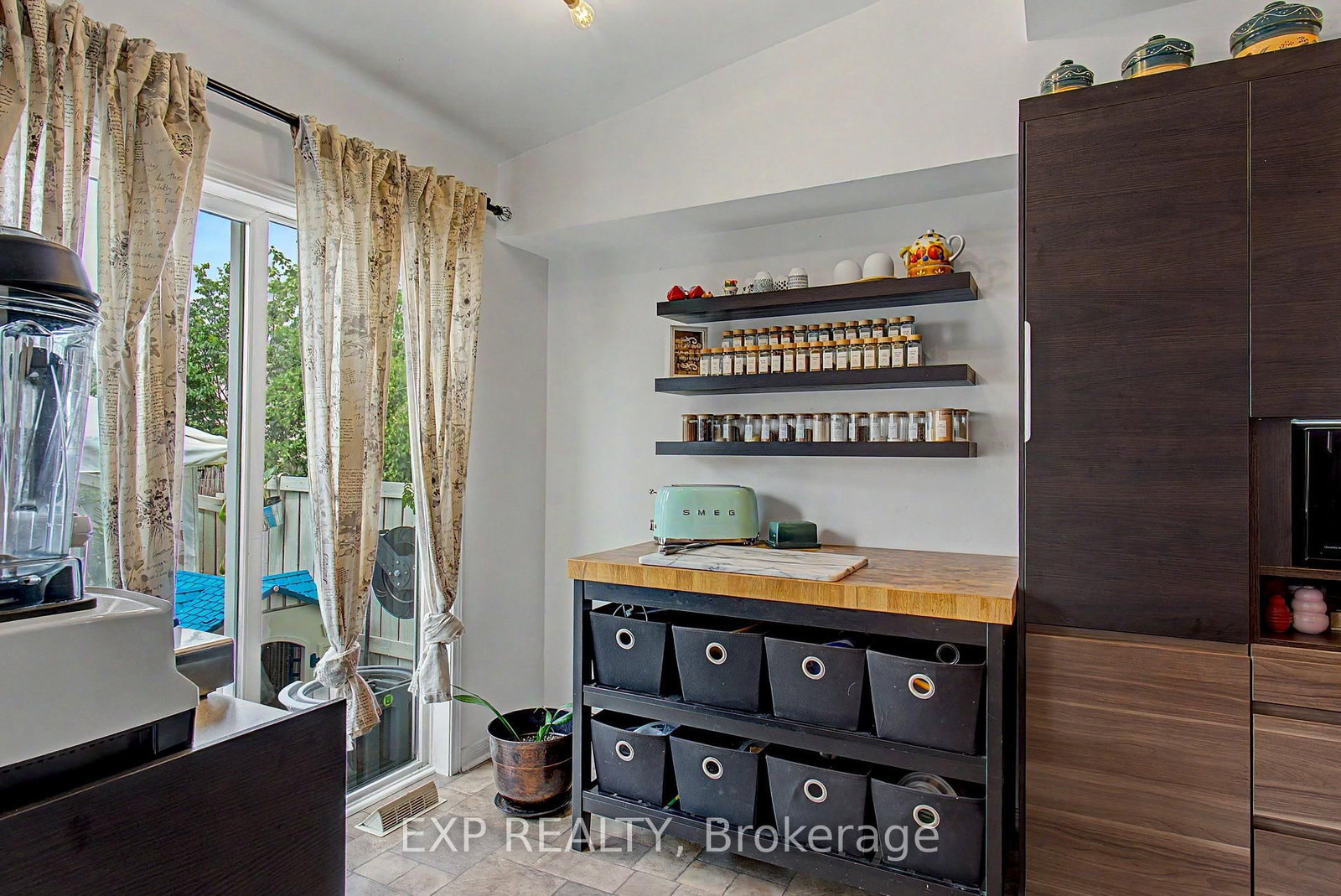 1681 Trenholm Lane, Ottawa, view 14