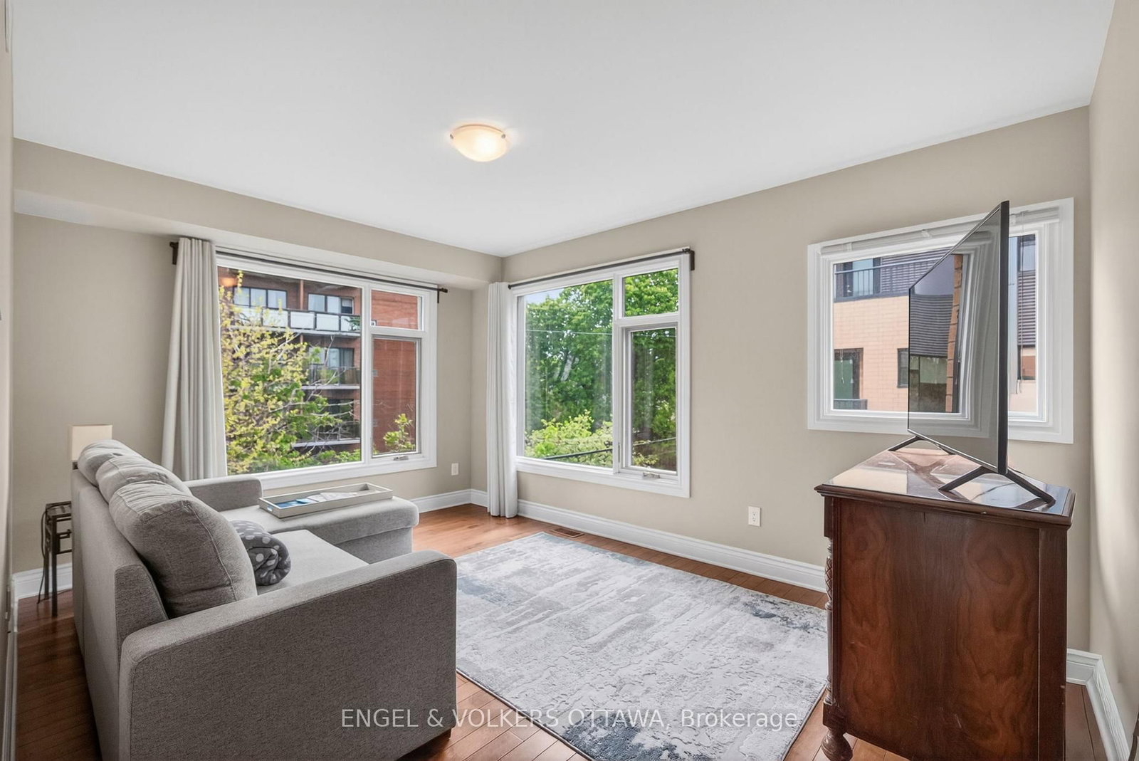 1896 Carling Avenue • Ottawa, ON photo 19