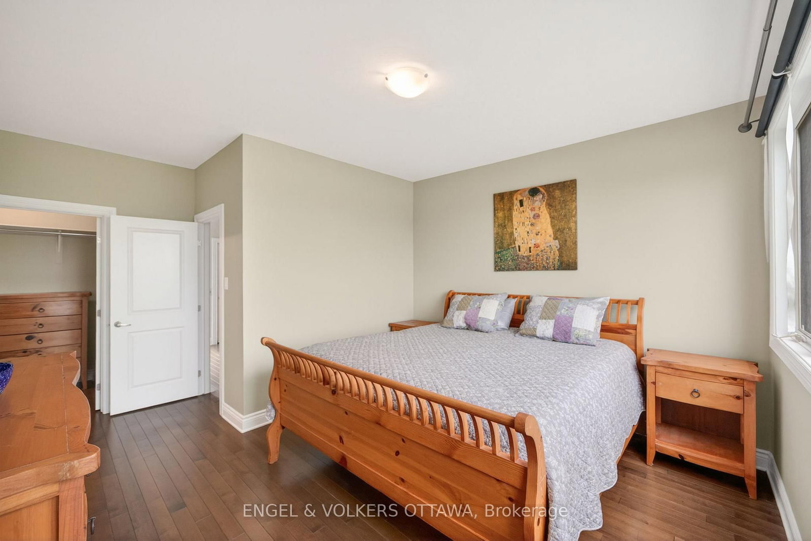 1896 Carling Avenue • Ottawa, ON photo 25