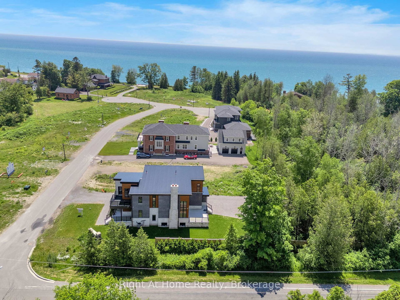 213 Suzanne Mess Boulevard • Cobourg, ON photo 44