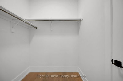 213 Suzanne Mess Boulevard • Cobourg, ON photo 5