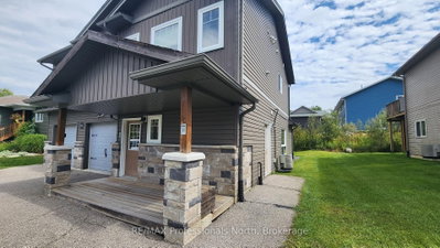 33 Goodwin Drive • Huntsville, ON photo 5