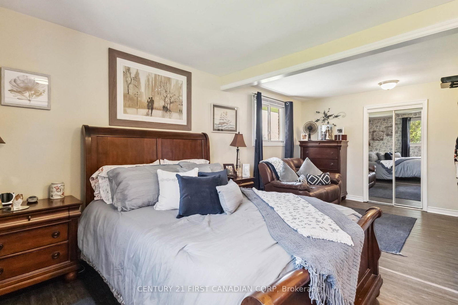 20883 REBECCA Road • Thames Centre, ON photo 18