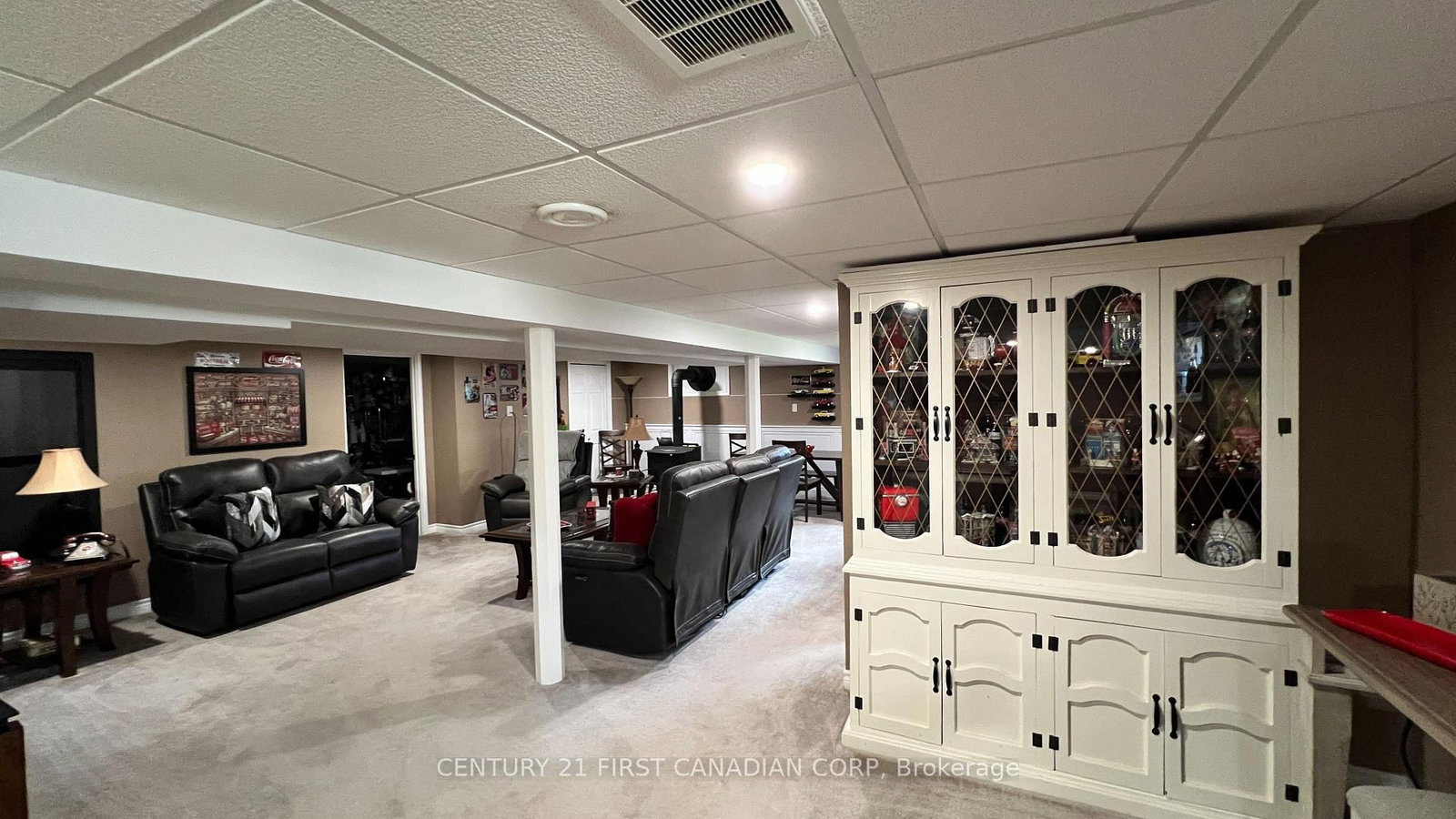 20883 REBECCA Road • Thames Centre, ON photo 29