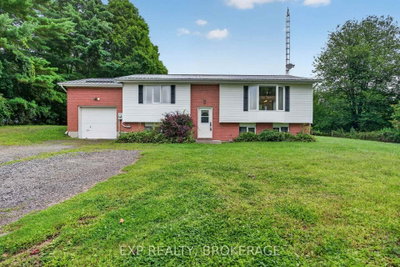 9009 PERTH Road • Rideau Lakes, ON photo 3