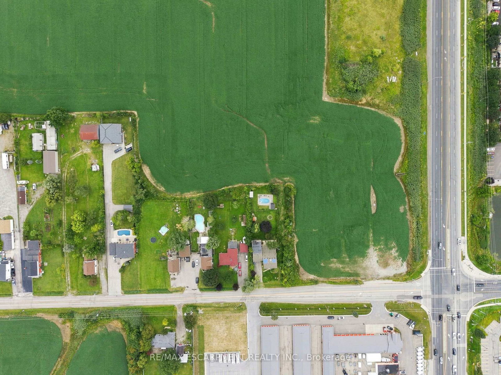 2 HIGHLAND Road • Hamilton, ON photo 17