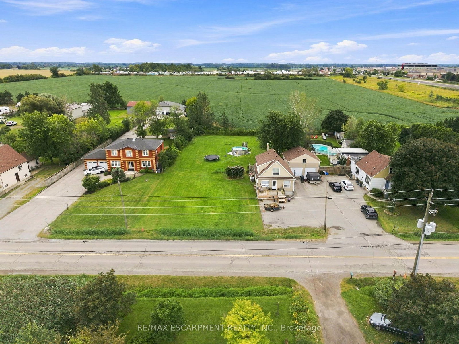 2 HIGHLAND Road • Hamilton, ON photo 18