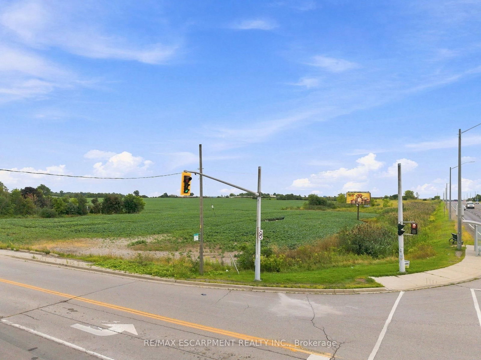 2 HIGHLAND Road • Hamilton, ON photo 21