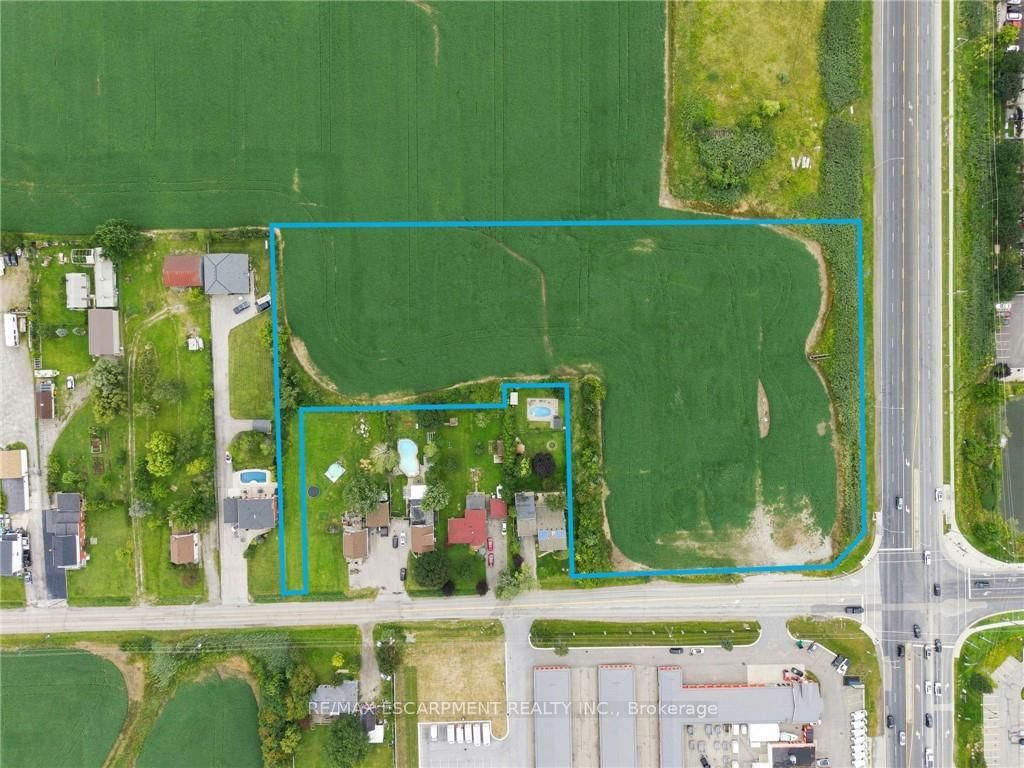 2 HIGHLAND Road • Hamilton, ON photo 4