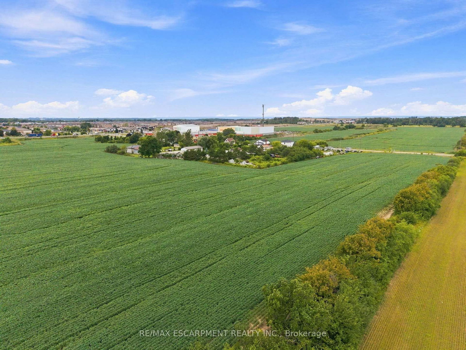 2 HIGHLAND Road • Hamilton, ON photo 8